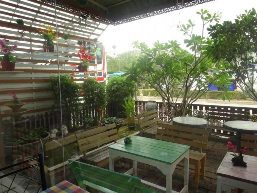 OYO 906 Bann One Love Phra Nakhon Si Ayutthaya Exterior foto